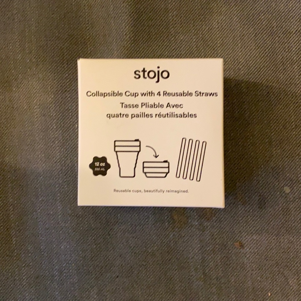 Stojo collapsible cup with 4 reusable straws